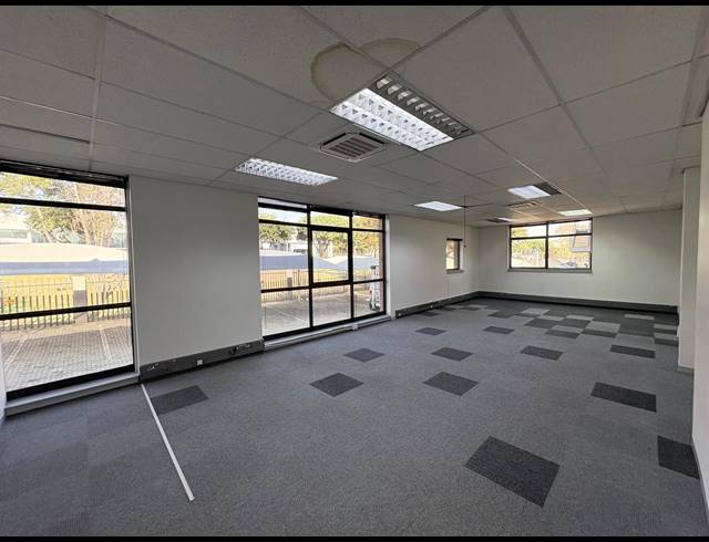 779M² OFFICE TO LET IN MIDRIDGE PARK